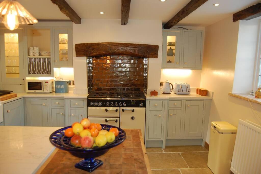 The Farthings Cotswolds Holiday Cottage Чиппинг-Кампден Экстерьер фото